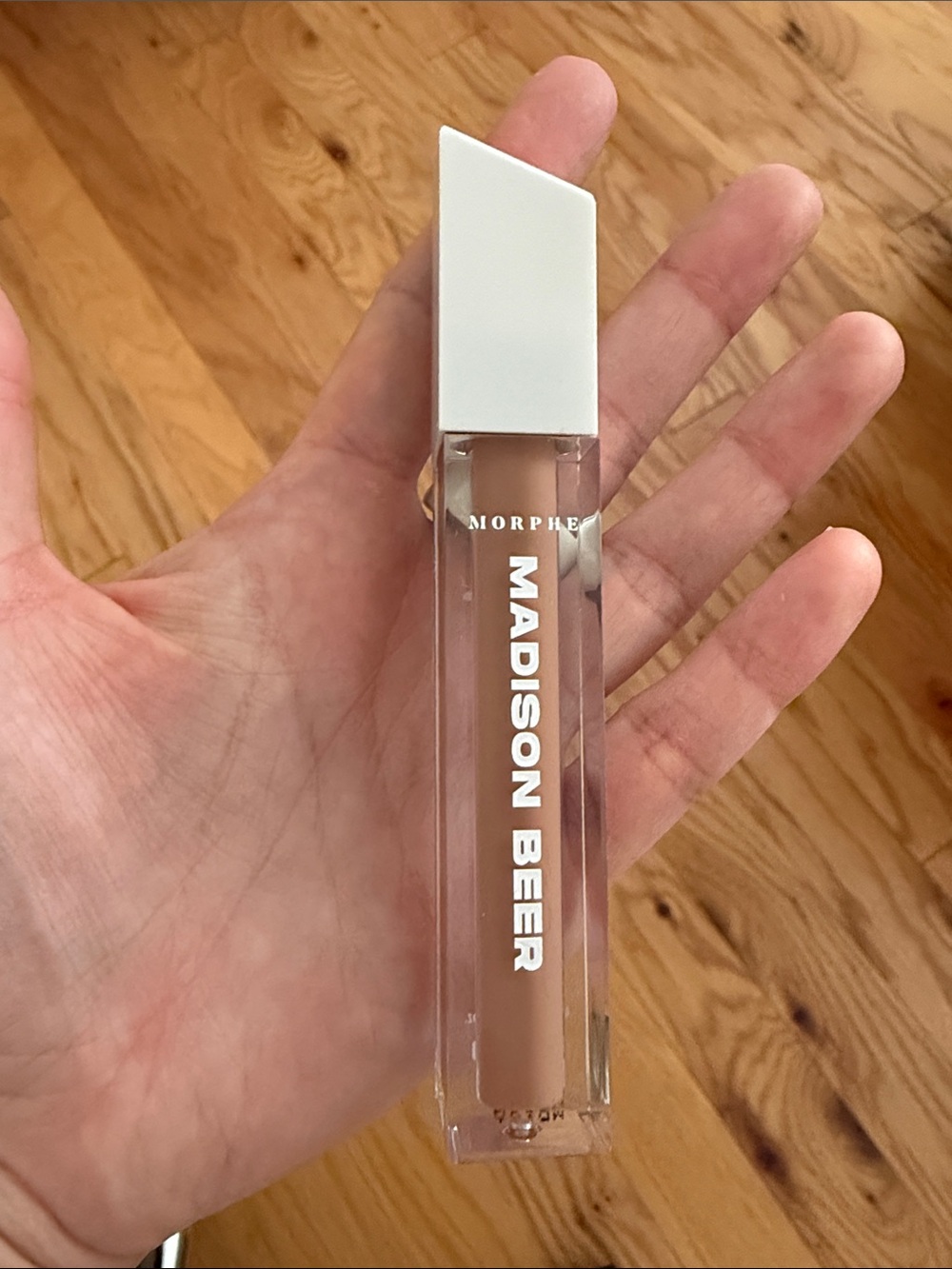 Morphe Madison Beer Lipgloss — Warm Brown Shade Mars